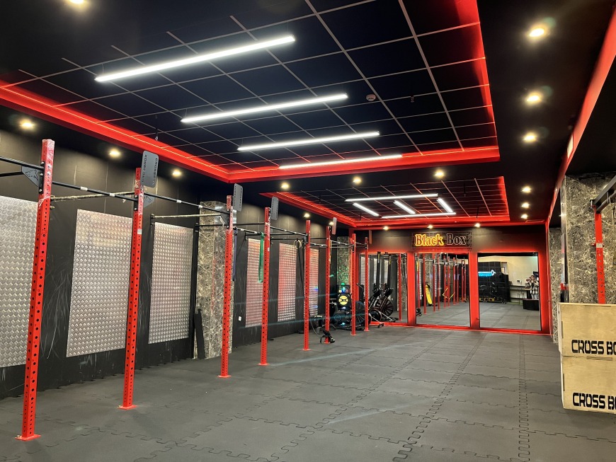 فضای باشگاه بلک باکس